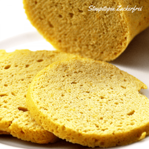 Low Carb Brot lässt sich auch in der Mikrowelle zubereiten. Mit diesem Low Carb Tassenbrot Rezept hat man ganz schnell und einfach ein Low Carb Brot in der Mikrowelle zubereitet.