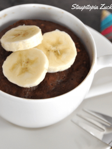 Low Carb Tassenkuchen schoko ohne Zucker und ohne Mehl ganz einfach, schnell und ohne Kohlenhydrate in der Mikrowelle zubereiten.