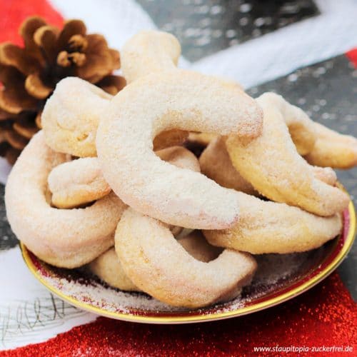 Der Winter ist da und es regnet, stürmt und ist ungemütlich? Da kommen diese Low Carb Winter Rezepte für kalte Tage wie gerufen!