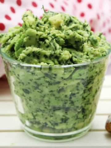 Rezept für eine einfache Guacamole bzw. Avocadocreme.