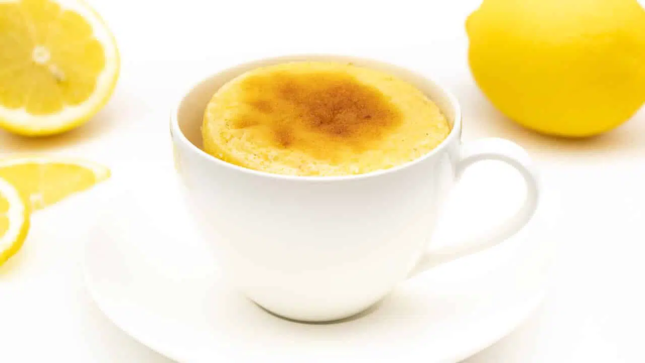 Low Carb Tassenkuchen Zitrone ohne Mehl für Mikrowelle und Backofen