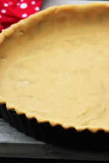 Rezept für einen herzhaften und glutenfreien Low Carb Mürbeteig ohne Mehl.