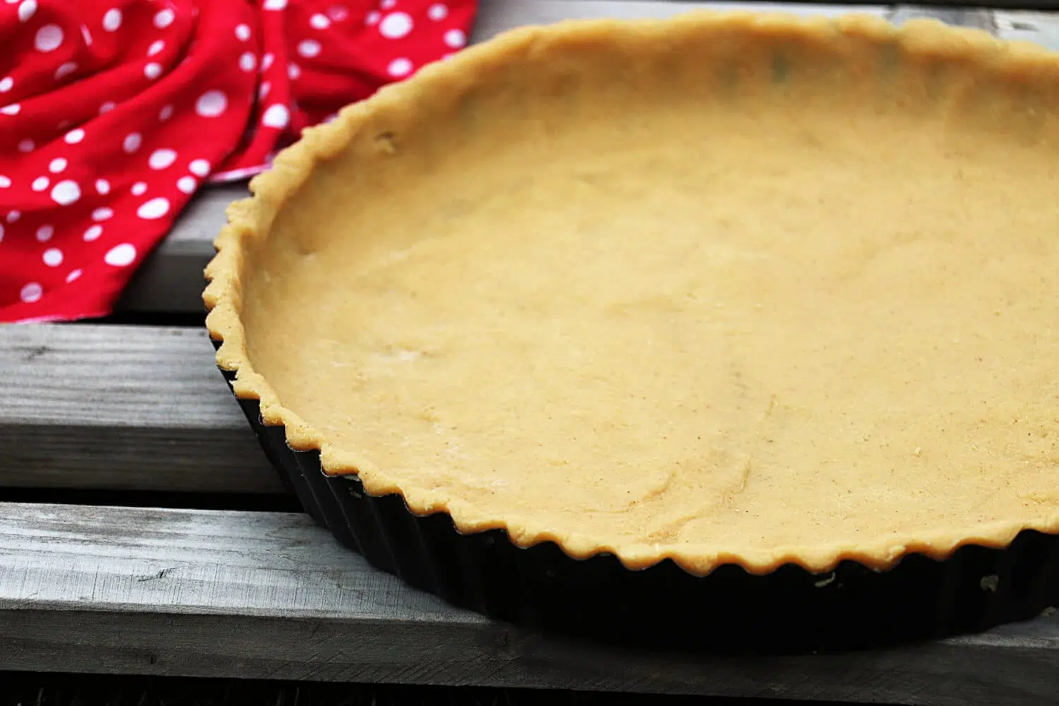 Rezept für einen herzhaften und glutenfreien Low Carb Mürbeteig ohne Mehl.