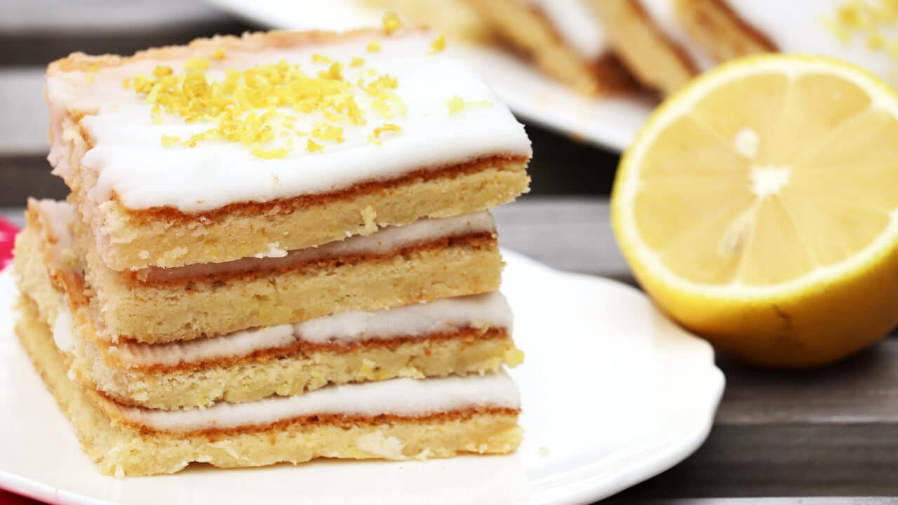 5 Zutaten Low Carb Zitronenkuchen ohne Mehl und Zucker