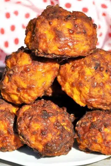 Rezept für Low Carb Kürbis Bällchen als Snack oder zum Mitnehmen.