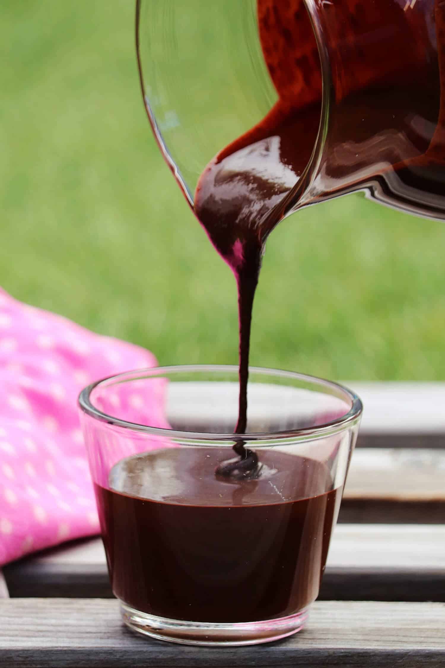 Rezept für eine Low Carb Schokosoße ohne Zucker aus nur 3 Zutaten