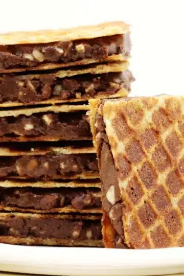 Low Carb Süßigketen selber machen: Die Low Carb Nuss-Nougat Schnitten sind einfach nur lecker.