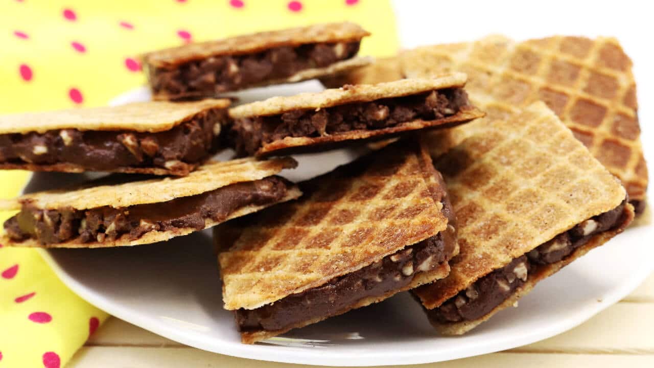 Süßigketen ohne Zucker selber machen: Die Nuss-Nougat Schnitten ohne Zucker sind einfach nur lecker.