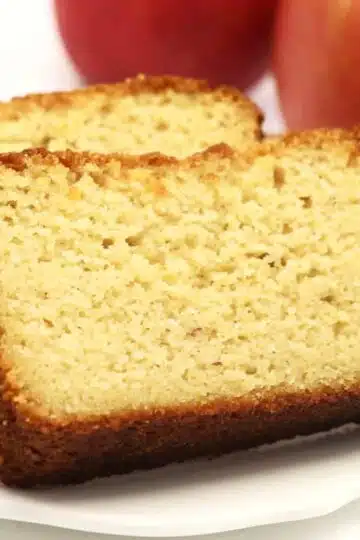 Schneller Apfelmuskuchen ohne Zucker