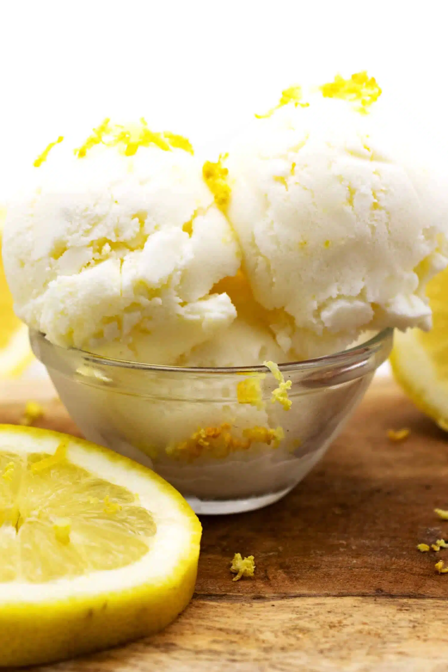 Gesundes Eis mit Buttermilch selber machen
