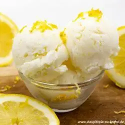 Low Carb Buttermilch Zitronen Eis Rezept