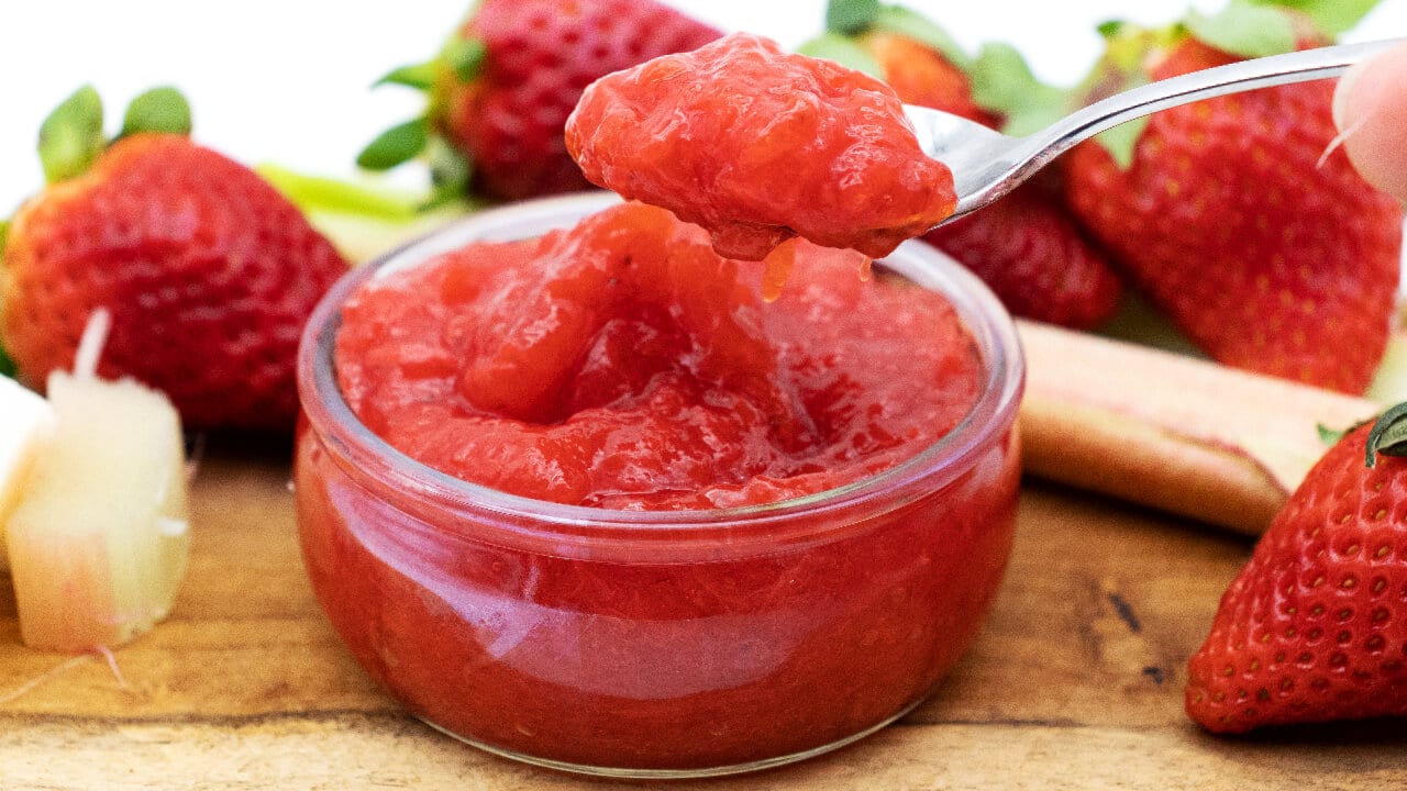 Rhabarber Marmelade mit Erdbeeren Rezept