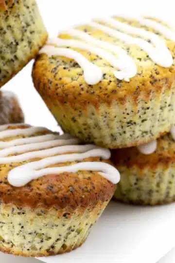 Rezept für saftige Low Carb Zitronen Mohn Muffins
