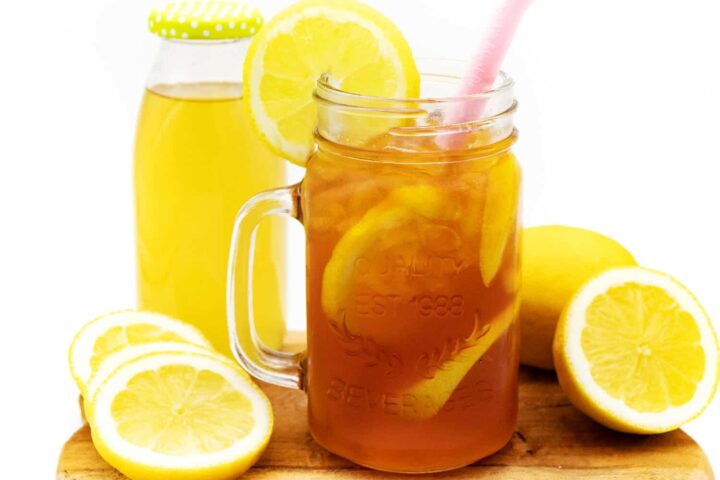 Zitronen Eistee ohne Zucker selber machen