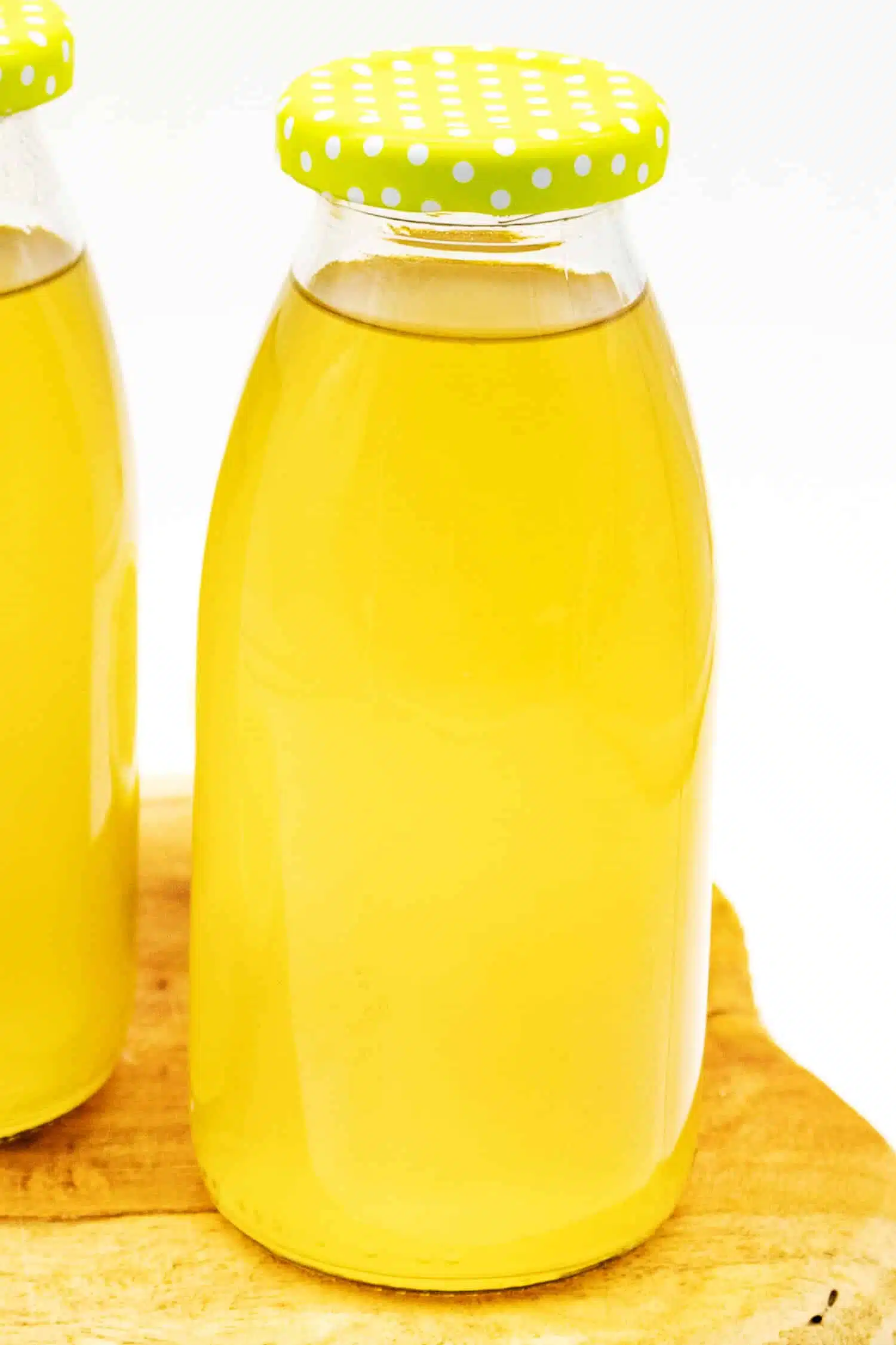 Zitronensirup herstellen ohne Zucker