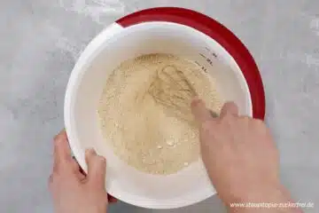 Zubereitung Low Carb Karotten Walnuss Brot Schritt 1