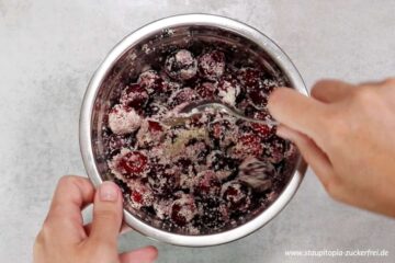 Zubereitung Kirschkuchen ohne Zucker Schritt 2