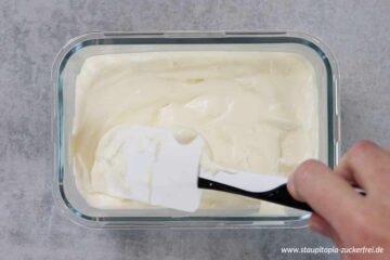 Zubereitung Low Carb Quarkauflauf Schritt 3