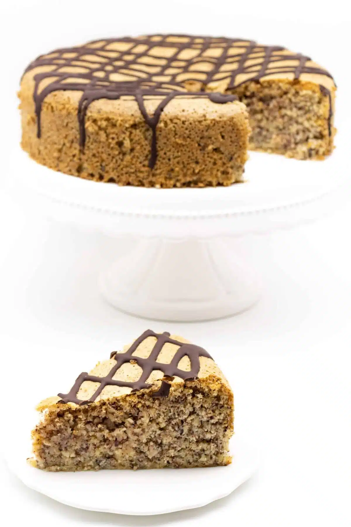 Einfacher Nusskuchen ohne Mehl Rezept aus 3 Zutaten