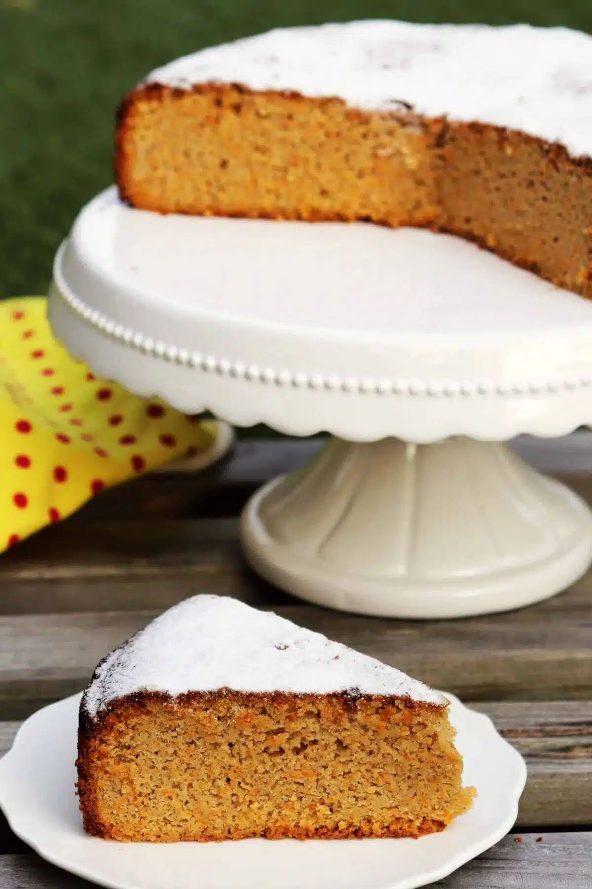 Einfacher Karottenkuchen glutenfrei mit Nüssen