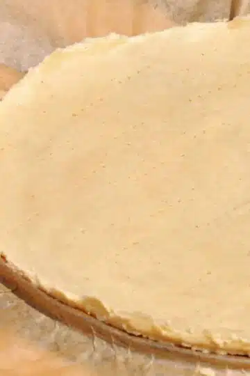 Low Carb Pizzaboden Rezept mit nur 3 Zutaten