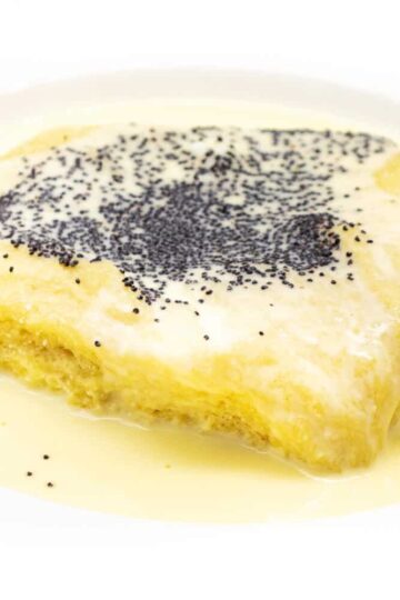 Dampfnudeln ohne Zucker selber machen mit Vanillesoße und Pflaumenfüllung