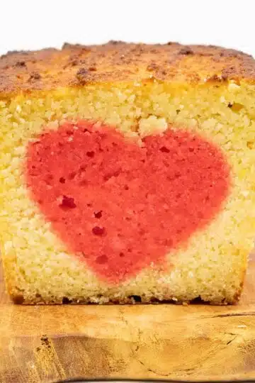 Muttertagskuchen ohne Zucker mit Herz Überraschung