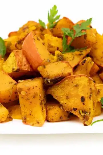 Pikanter Hokkaido Kürbis aus dem Backofen Rezept Low Carb