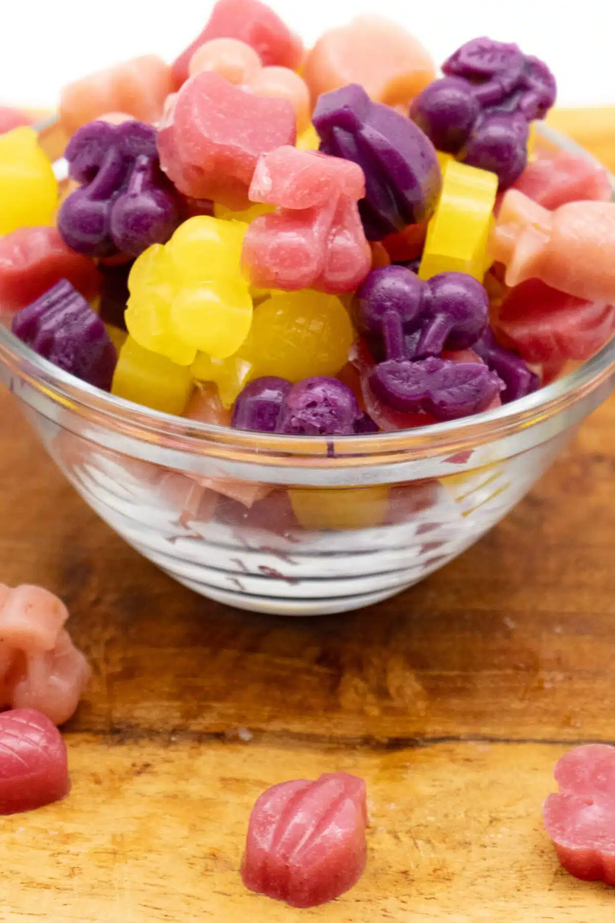 Low Carb Yoghurt Gums ohne Zucker selber machen mit frischen Früchten