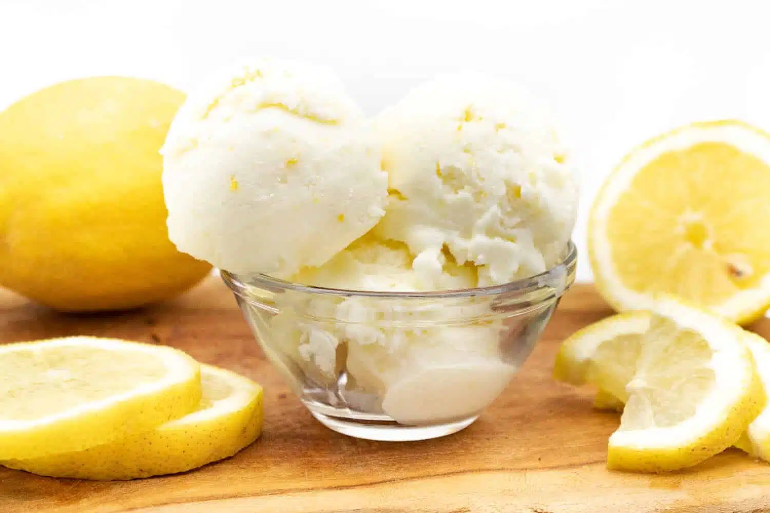 Low Carb Zitroneneis ohne Zucker Rezept