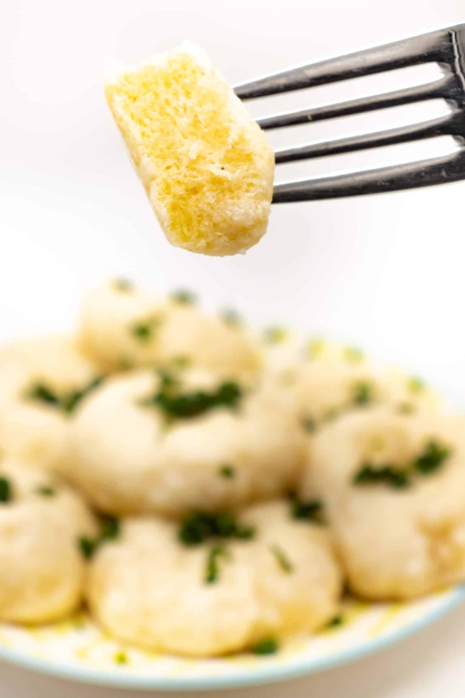 Eiweiß Knödel ohne Mehl selber machen