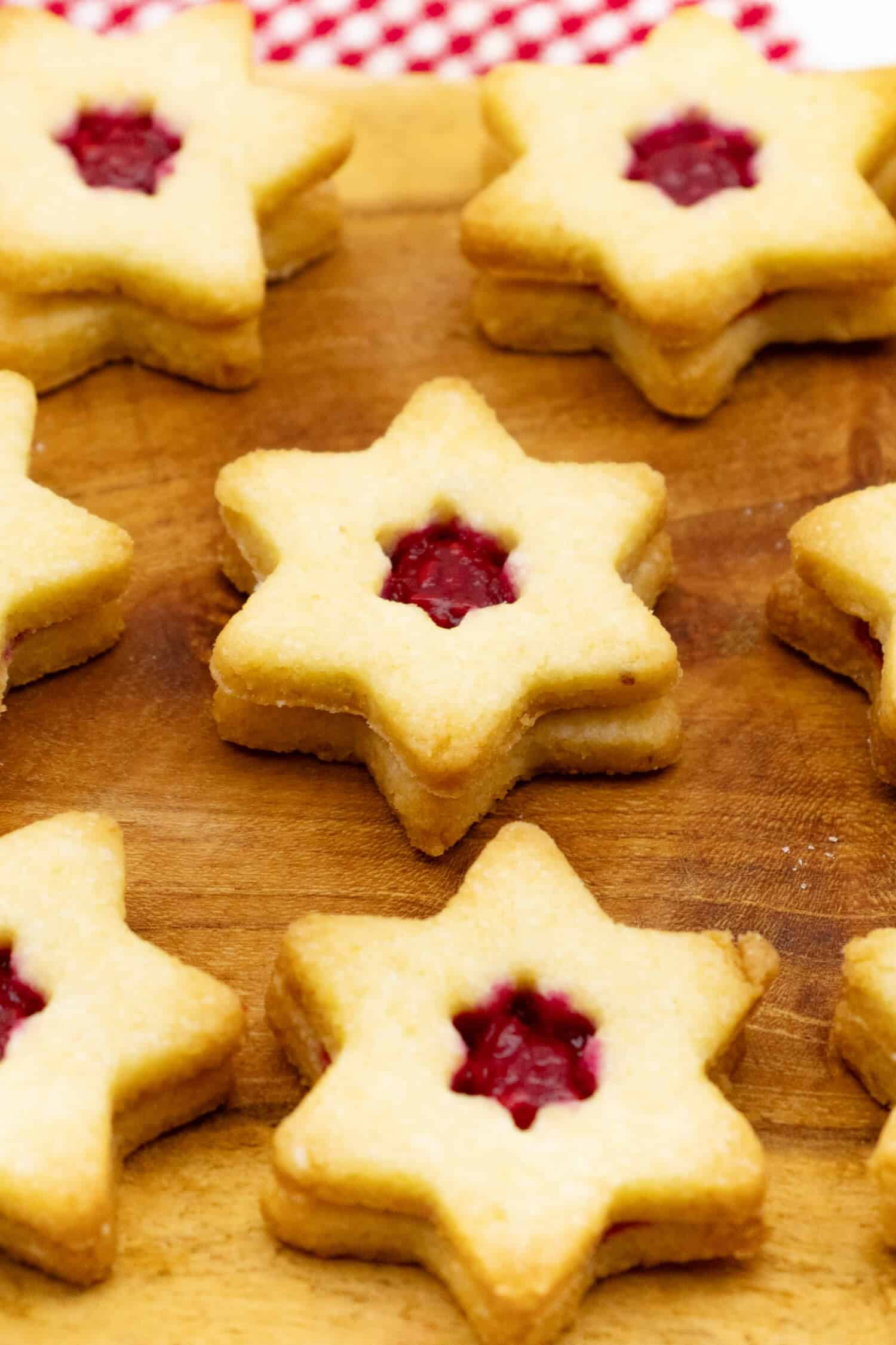 Glutenfreie Spitzbuben ohne Mehl und ohne Zucker