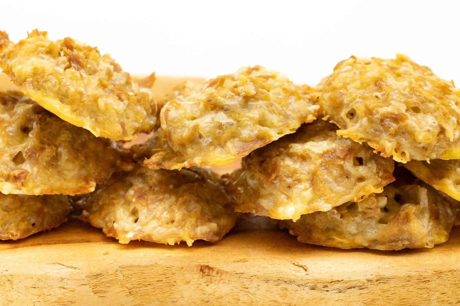 Thunfisch Käse Taler - 3 Zutaten Protein Snack - Staupitopia Zuckerfrei