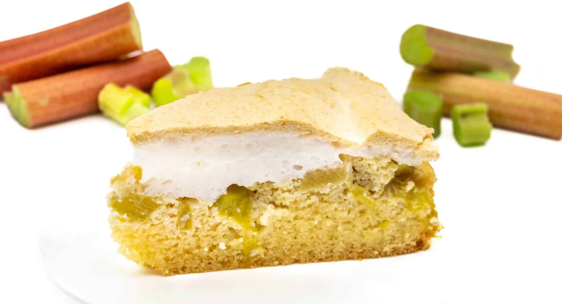 Rhabarberkuchen ohne Zucker mit Baiser Rezept