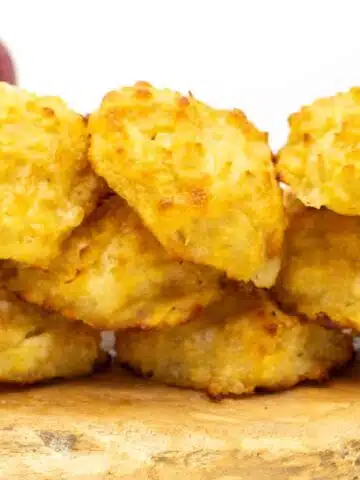 Herzhafte Apfelbällchen mit Mozzarella