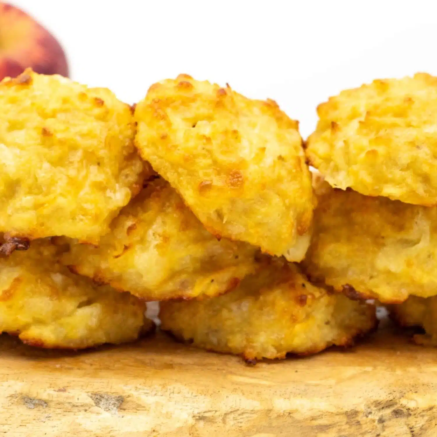 Herzhafte Apfelbällchen mit Mozzarella