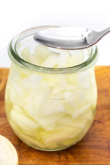 Zwiebelsaft ohne Zucker gegen Husten