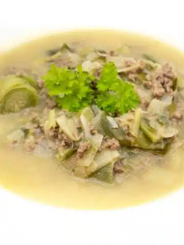 Low Carb Hüttenkäse Lauch Suppe Rezept