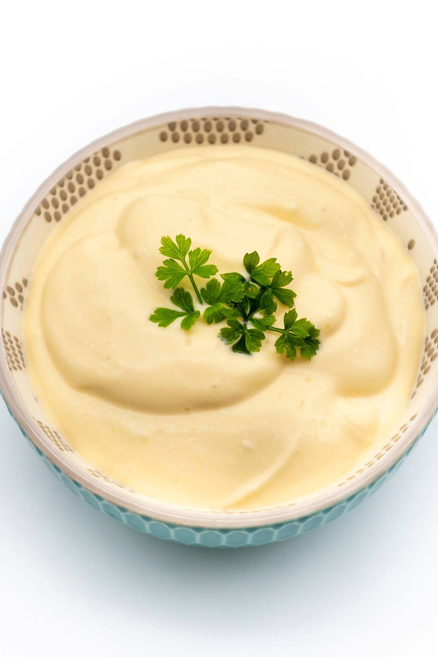 Gesunde Mayonnaise mit gekochten Eiern selber machen
