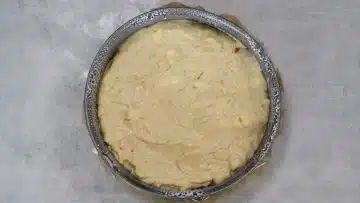 Apfel Mandel Kuchen ohne Zucker: umfüllen