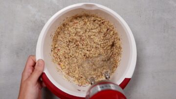 Apfelbrot ohne Zucker: rühren