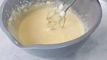 Blaubeermuffins ohne Zucker: Rühren