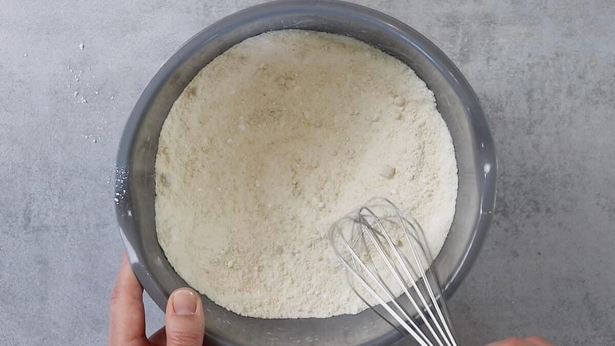 Buttermilchkuchen ohne Zucker: Mischen