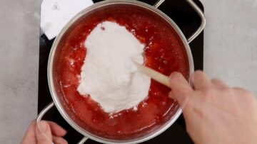 Erdbeermarmelade ohne Zucker: Köcheln