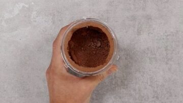 Gewürzmuffins ohne Zucker: Mahlen