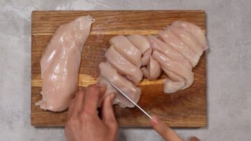 Hähnchenbrust aus dem Backofen: Schneiden