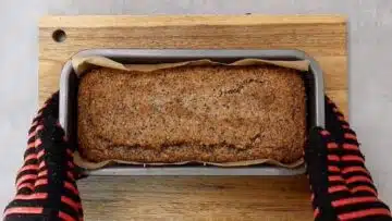 Haselnusskuchen ohne Mehl und Zucker: Backen