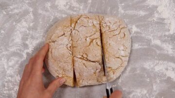 Hefezopf ohne Zucker: Teig teilen