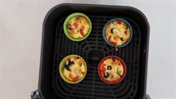 Herzhafte Protein Muffins: Backen in der Heißluftfritteuse