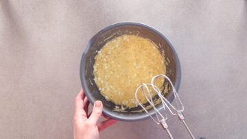 Herzhafte Protein Muffins: Teig rühren